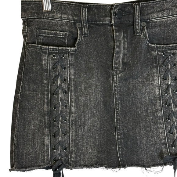 Blank NYC Mystique Denim Lace-Up Mini Skirt Charcoal Gray/Black 26 #54L-0307 - Picture 4 of 11